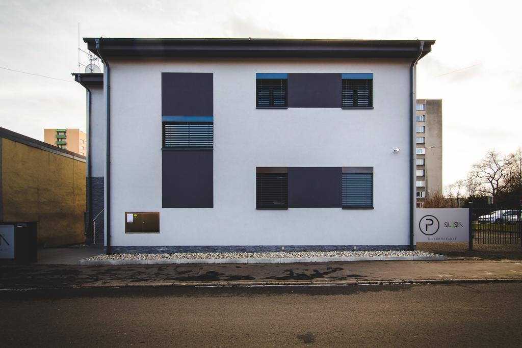 Silesia Residence Острава Экстерьер фото The new building of the Institute of Photonics